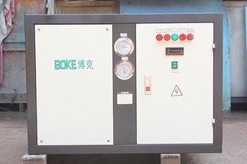 為什么工業(yè)冷水機會出現(xiàn)跑油現(xiàn)象？